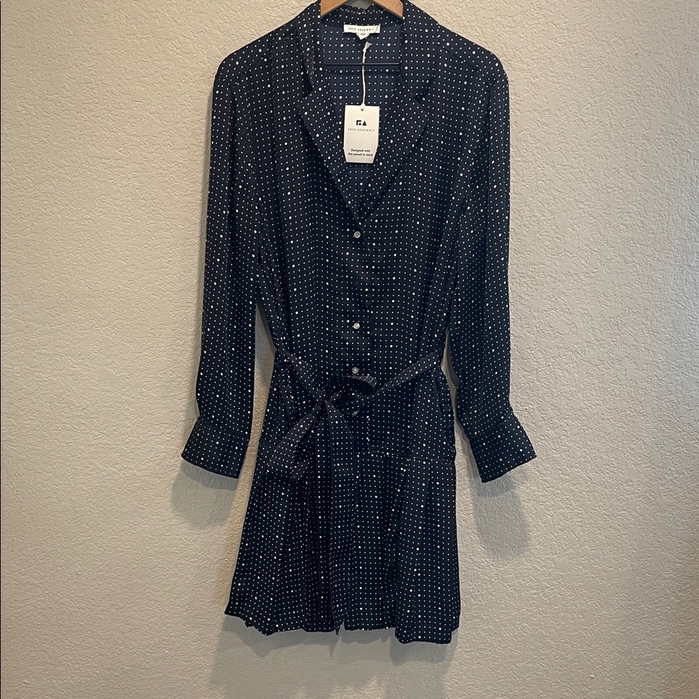 Free Assembly Women's Pleated Midi Shirtdress with Long Sleeves XL NWT - Picture 2 of 7